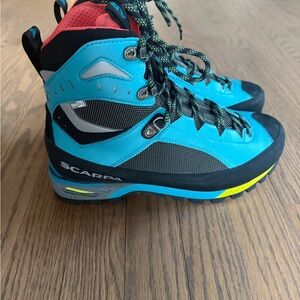 Scarpa Charmoz Mountaineering Hiking Boots